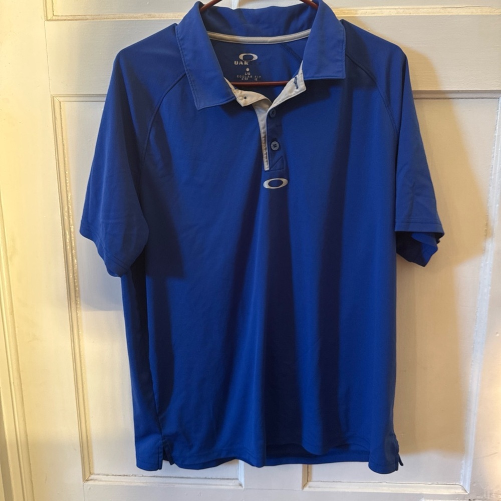 Oakley Men’s Blue Regular Fit Polo/Golf Shirt-Me And Size Large